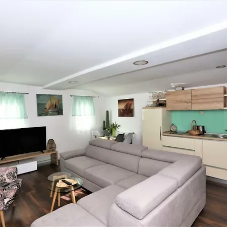 Holiday home Relax House *