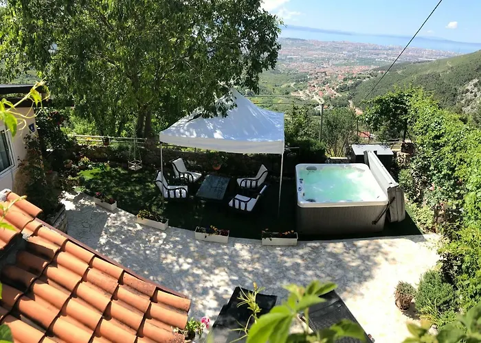 Semesterbostad Relax House Solin